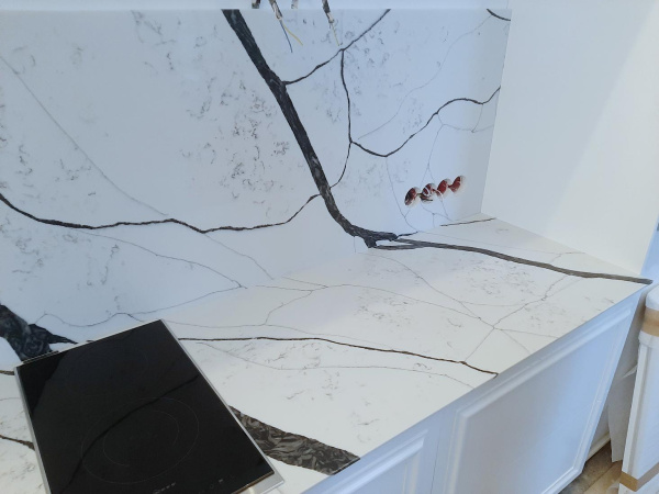 Столешница из кварцевого агломерата Avant Quartz Калакатта Аяччо 7300